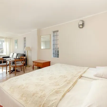 For 3 People With A Large Terrace, Apartment