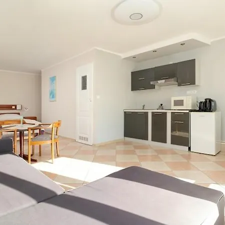 For 3 People With A Large Terrace, * Rewal