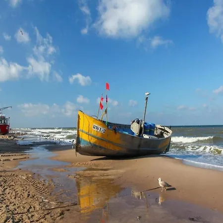 Holiday Studio Close To A Sandy Beach Rewal